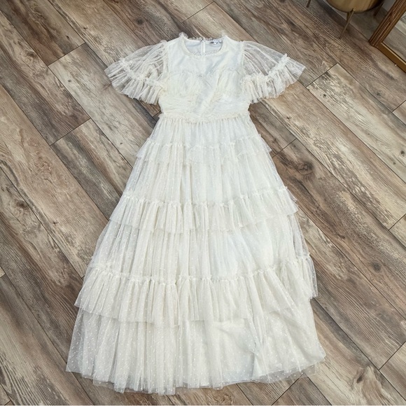 Ivy City Co Dresses & Skirts - Ivy City co Elegant White Tiered Dress